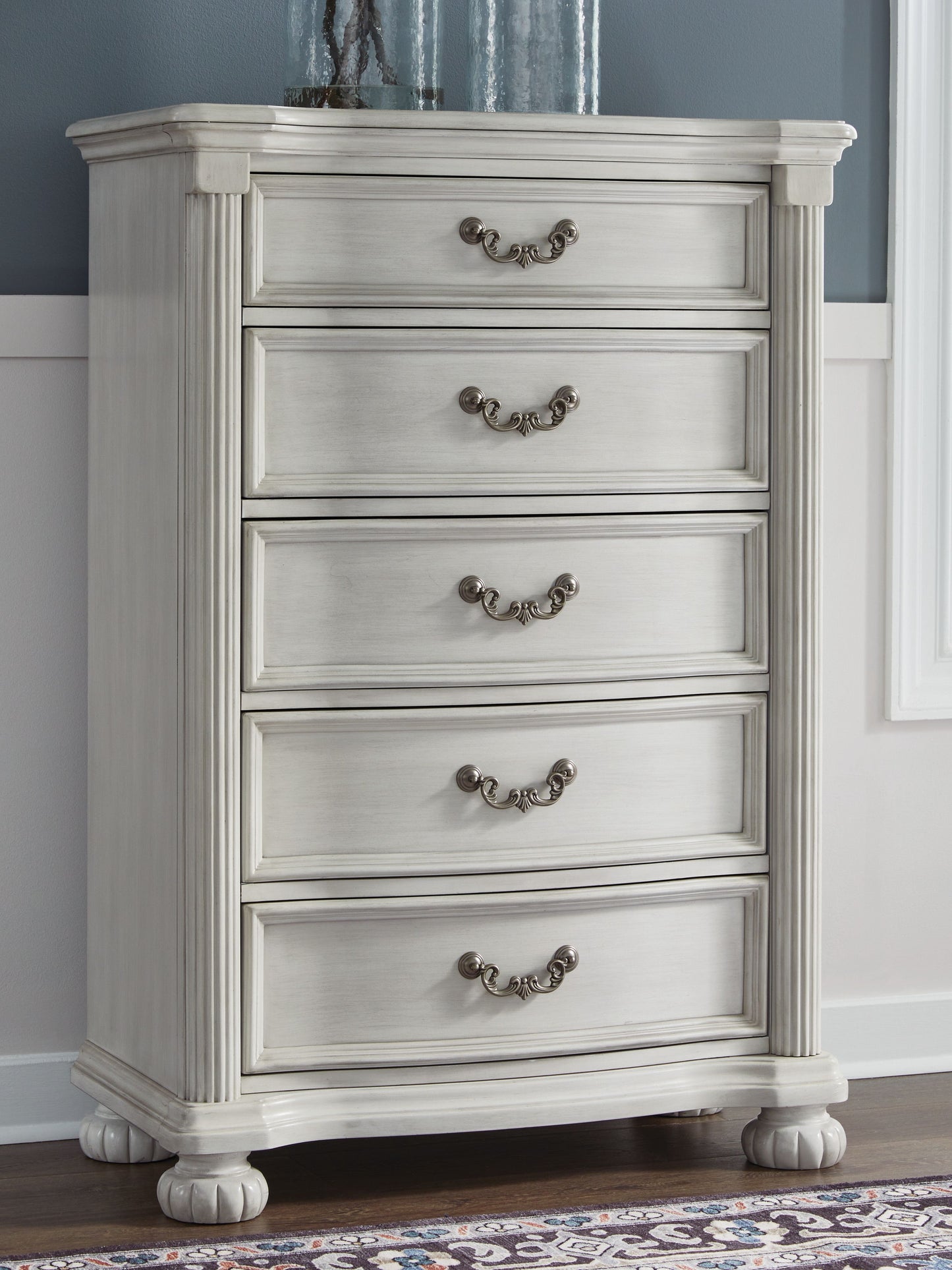 Montelaine - Five Drawer Chest - Antique White