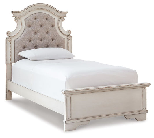 Realyn - Panel Bed