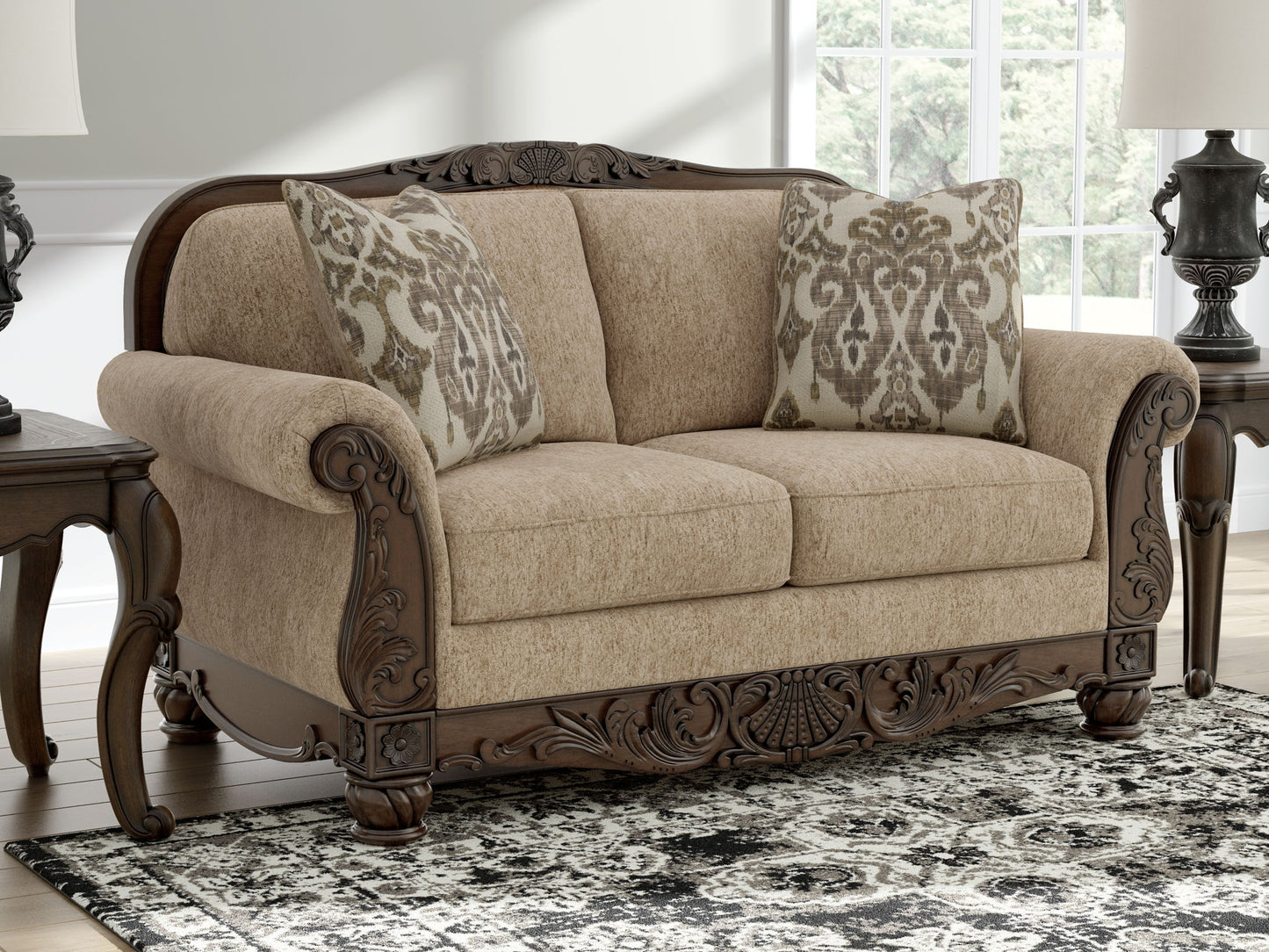 Chelsworth - Loveseat - Golden